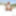 Blondine pisst am Strand #2