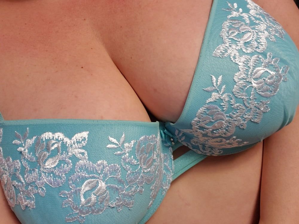 Blue lace panties and bra bored housewife milf bbw #11