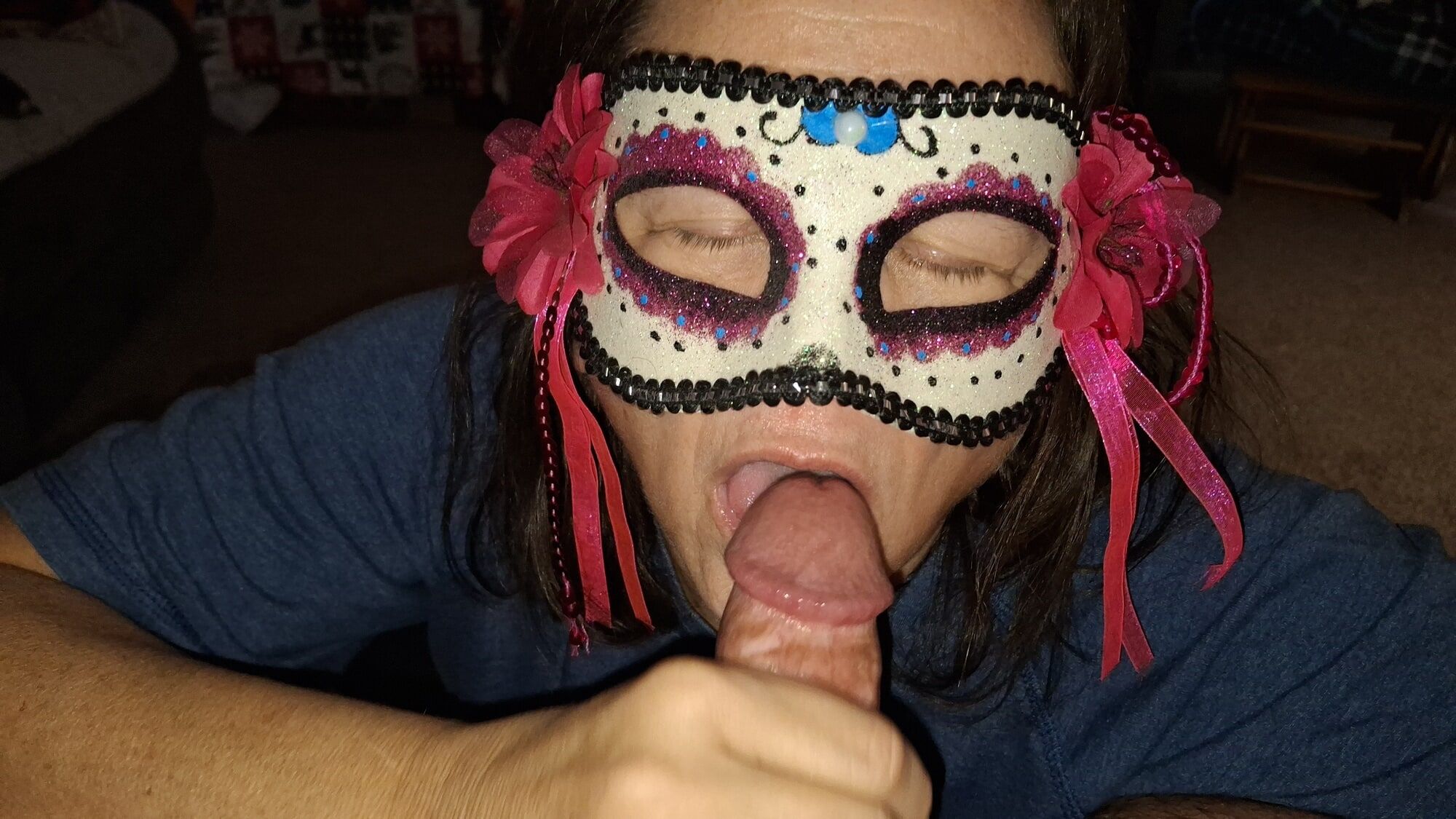 Getting my dicked suck by a masked stranger