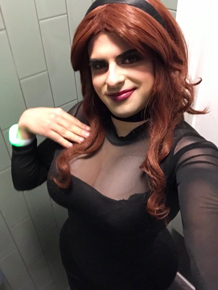 AmandaLeFey goes out to party #45