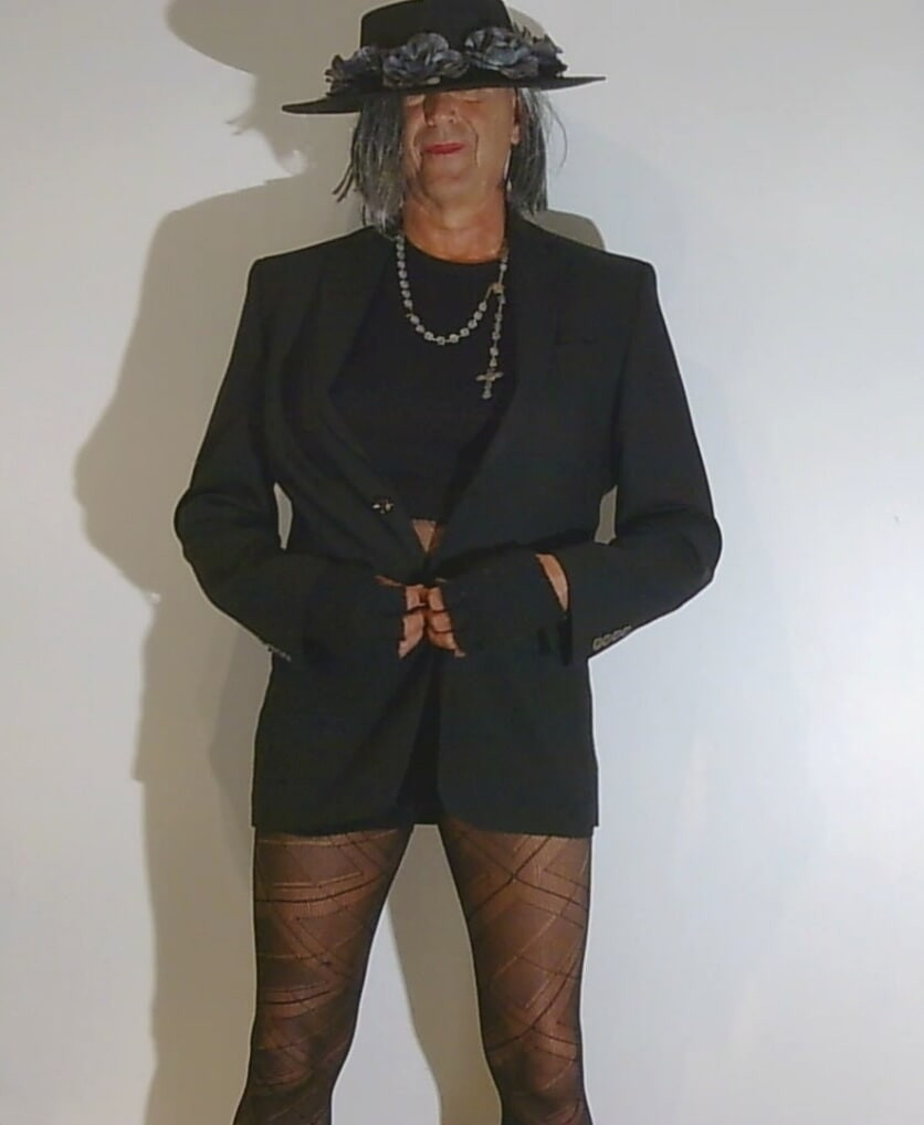 Steff165: Having a Trans Moment Looking Very Classy