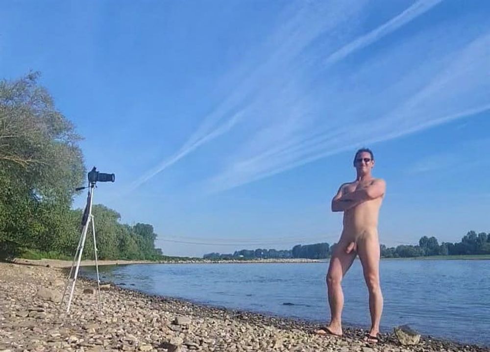 FKK Fotoshooting am Rhein in K?ln #2