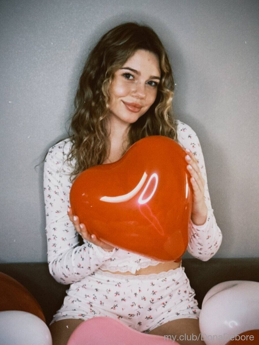 Free Emilia 🐱 Photos 2