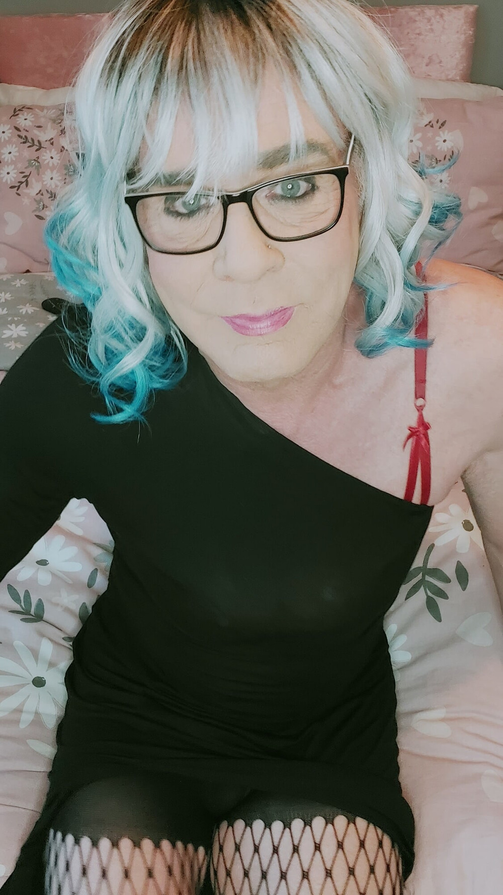 crossdressed Juniper Beri UK #5