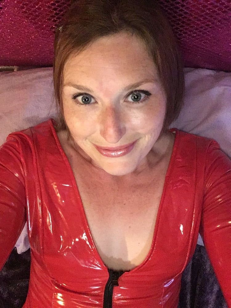 Testing out a new latex dress #4