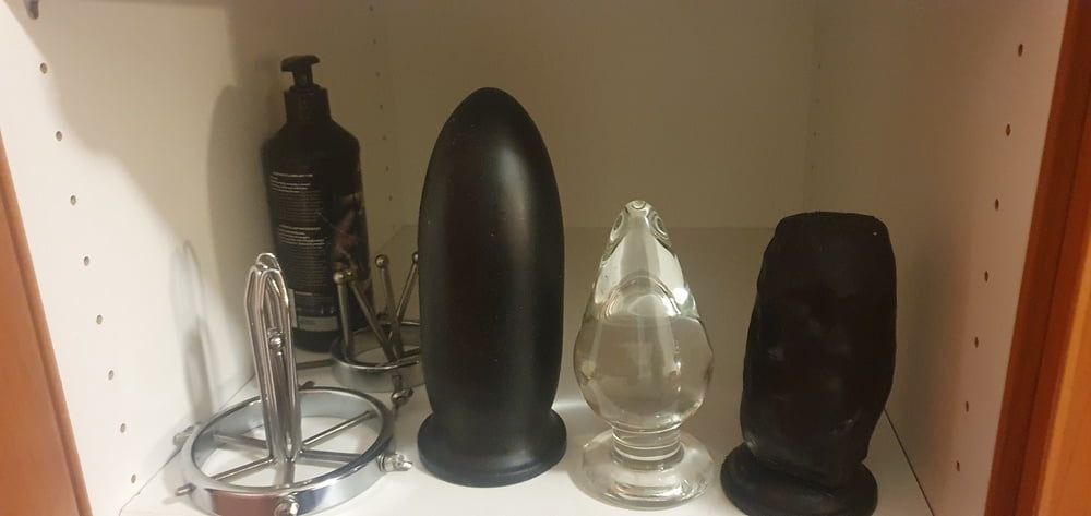My toys collection and one New dildo.... #4