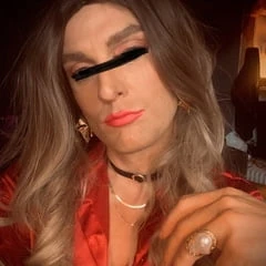 Vicky Sixx 2