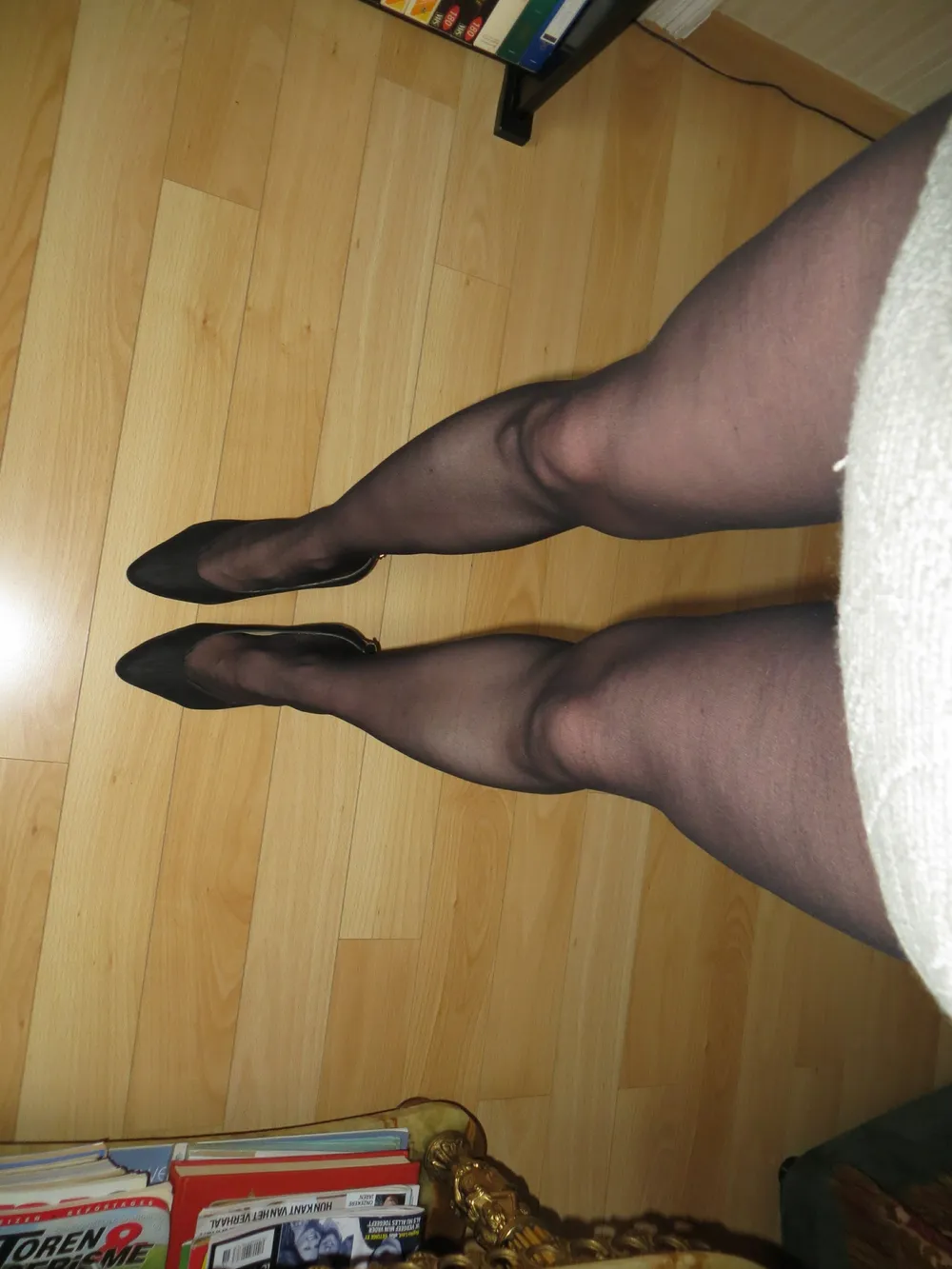 Evy&#039;s nylon covered legs #3