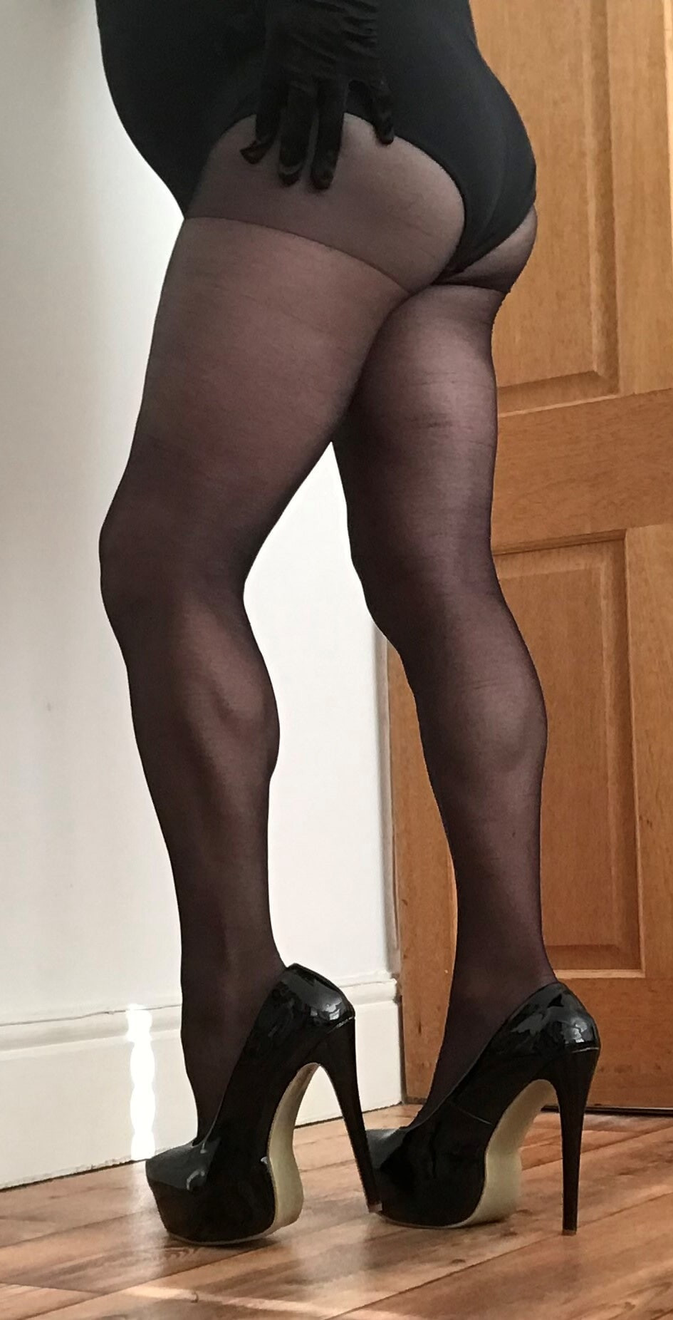 pantyhose babe in heels #14