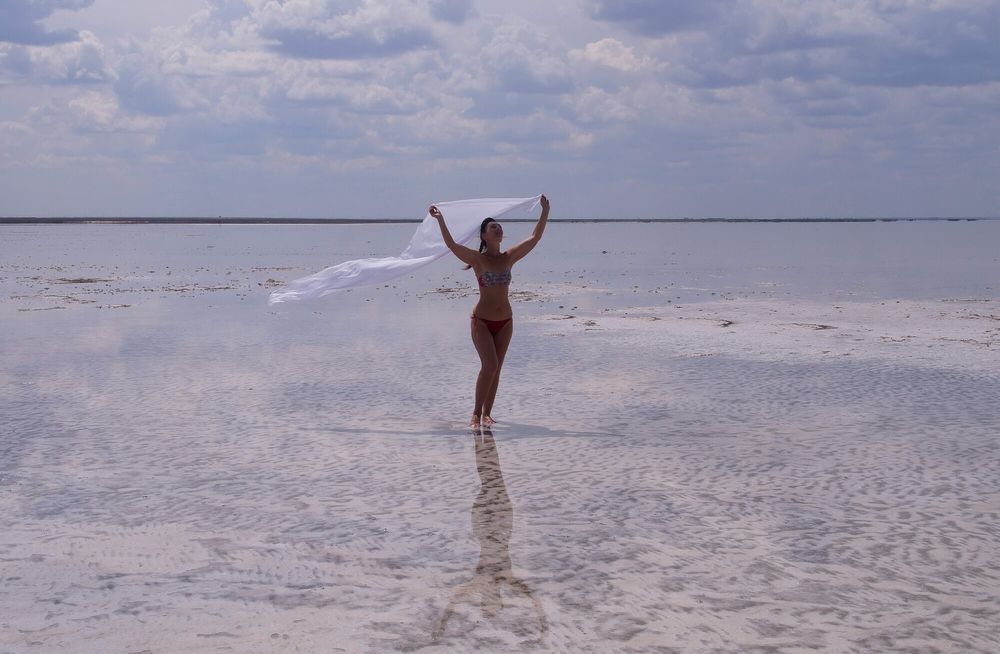 Whiter Shawl on Elton saltlake #35