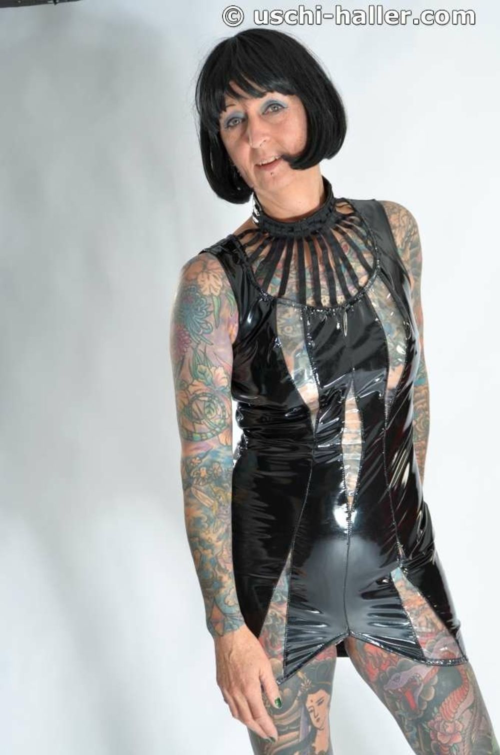 Photo shoot with full body tattooed MILF Cleo - 2 #60