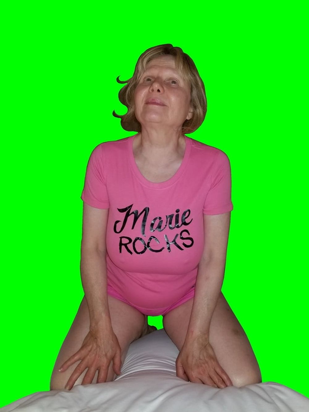 GILF Marie ready for photo editing #42