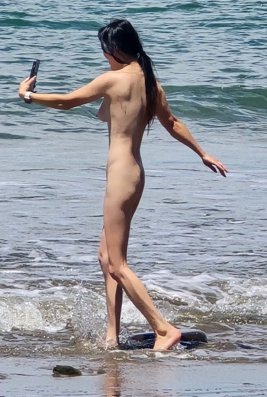 Misstaiwan nude at public beach  #2