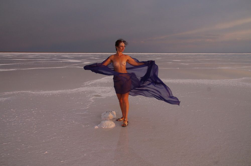 On Sunset-Light with DeepBlue Shawl on Salt- Lake #38