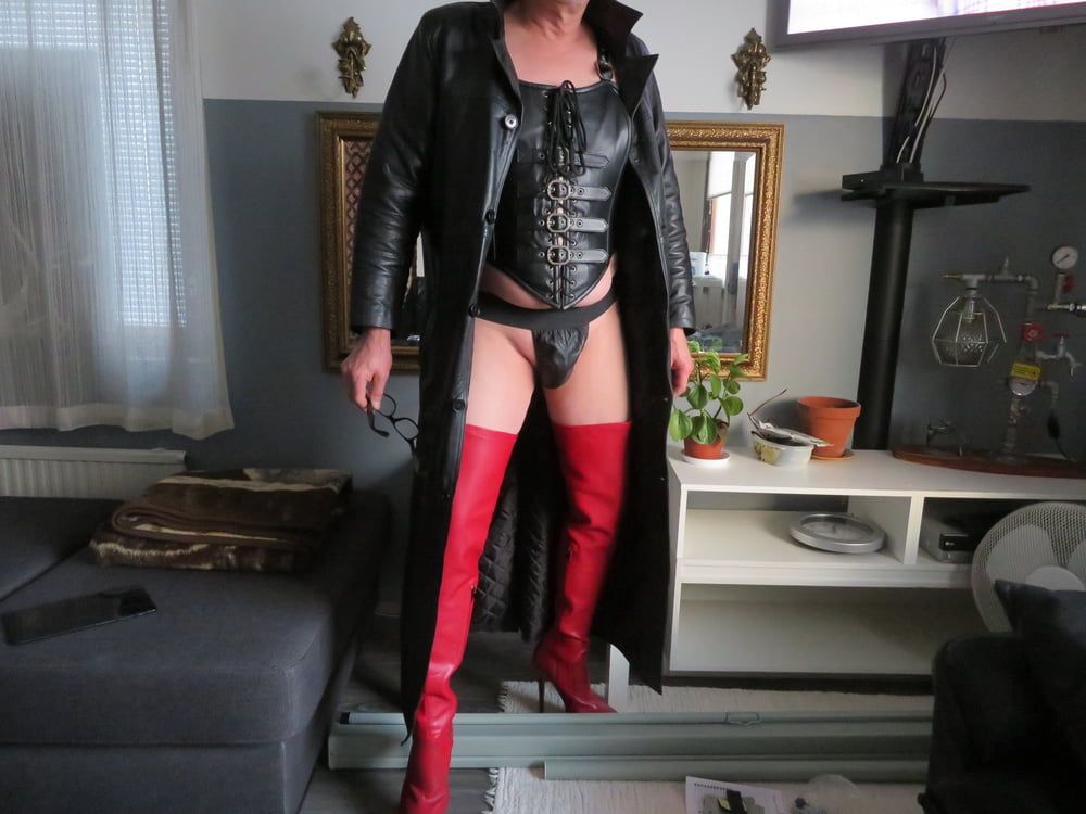 Finnish gay Juha and leather outfit #12