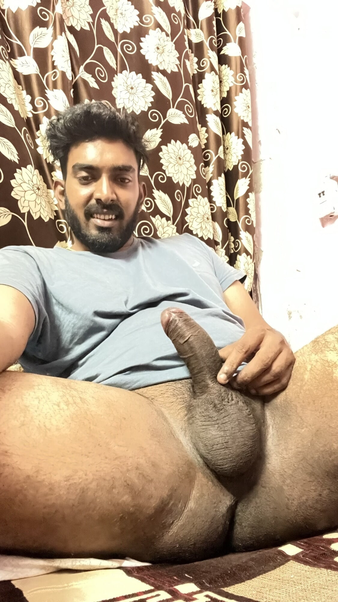 Sexy nude selfie