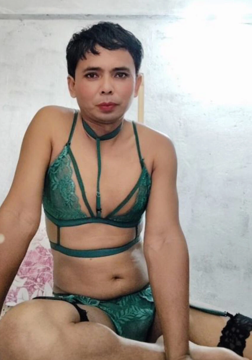 Amateur cross dresser  #3