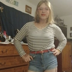 Lisa B. (Outfits)B