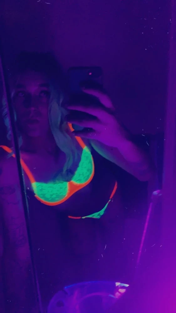 Sexy Rave Girl #4