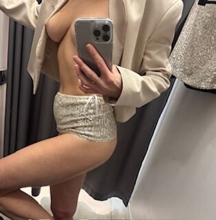 Naked in the fitting room #24