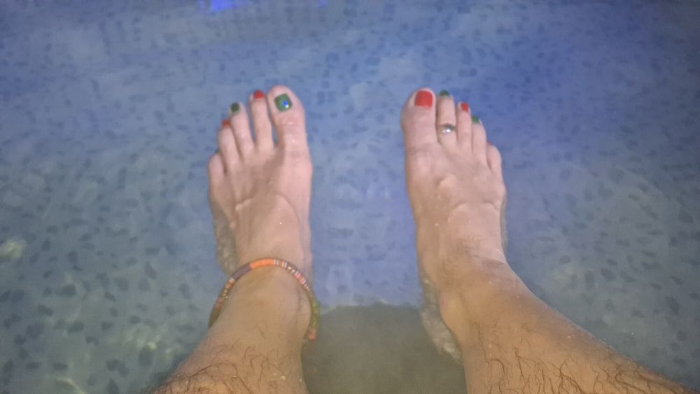 My hot wet steamy feet in the Hot tub #27