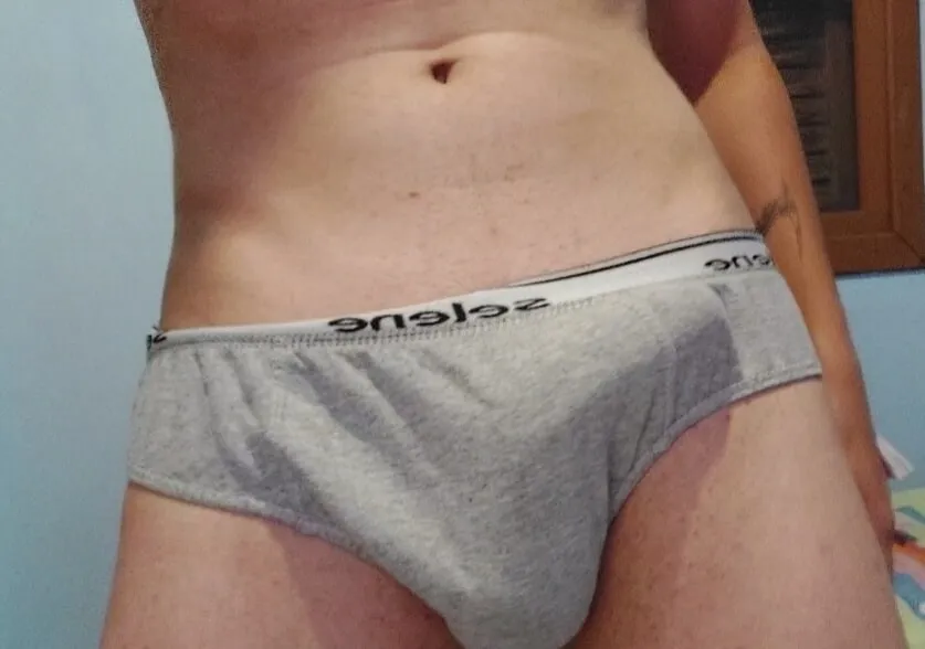 twink showing off 