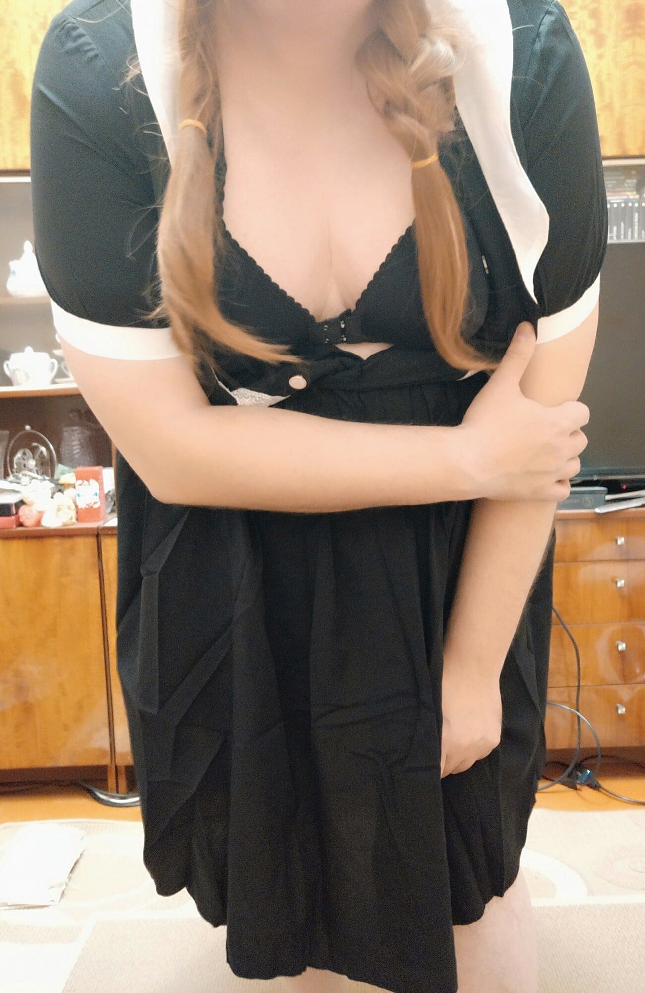 sissy Aleksa posing in new black dress #16