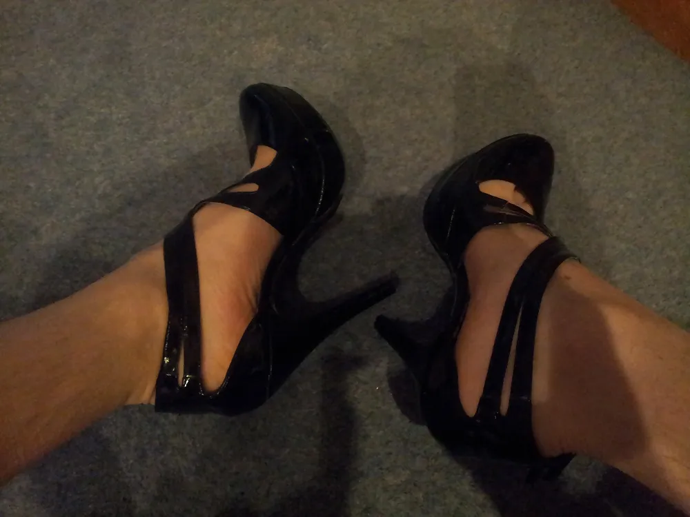 Black platforms #9