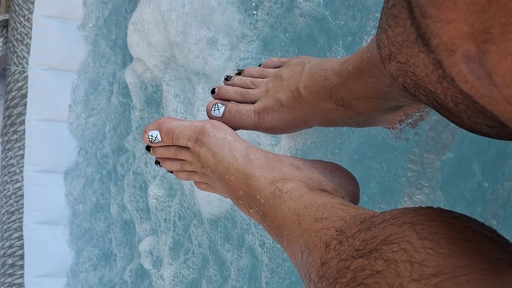 My wet steamy pedicured feet #25