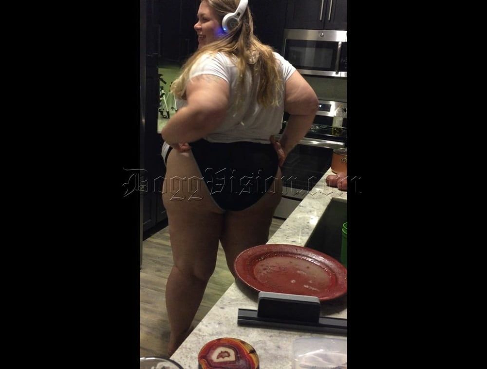 Huge BBW Ass BTS with BlowJob #3