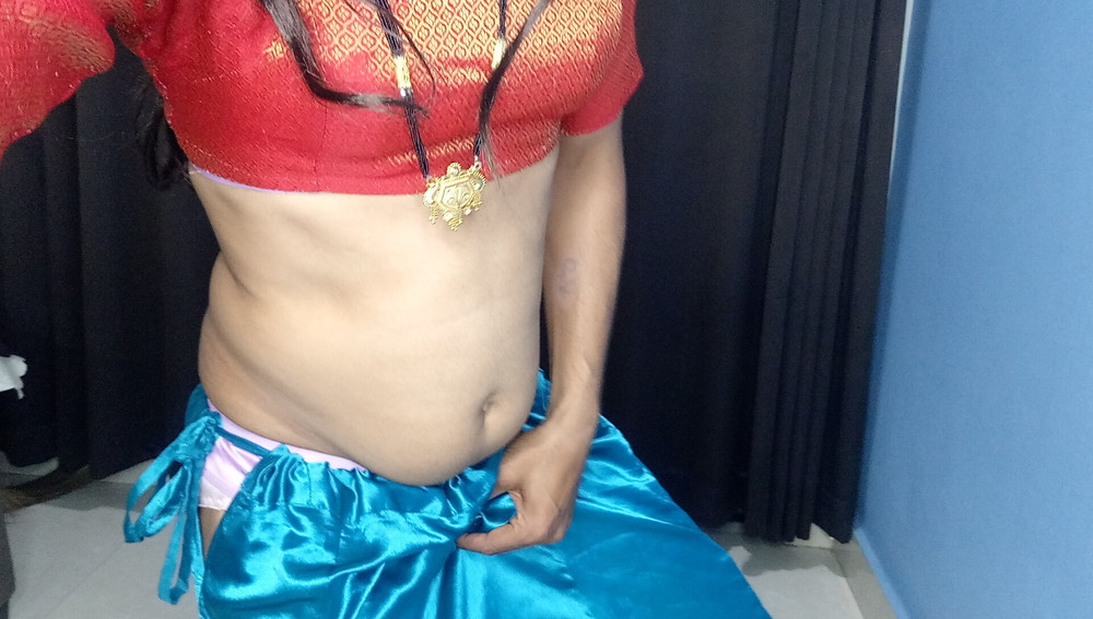 Indian stepmom sexy blou saree and peticot #6