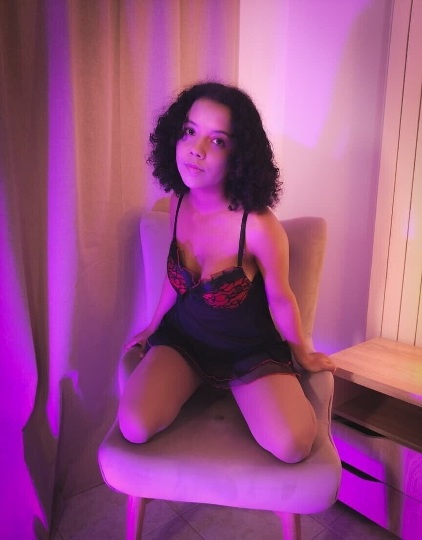 LolaPretty_ Free Photos