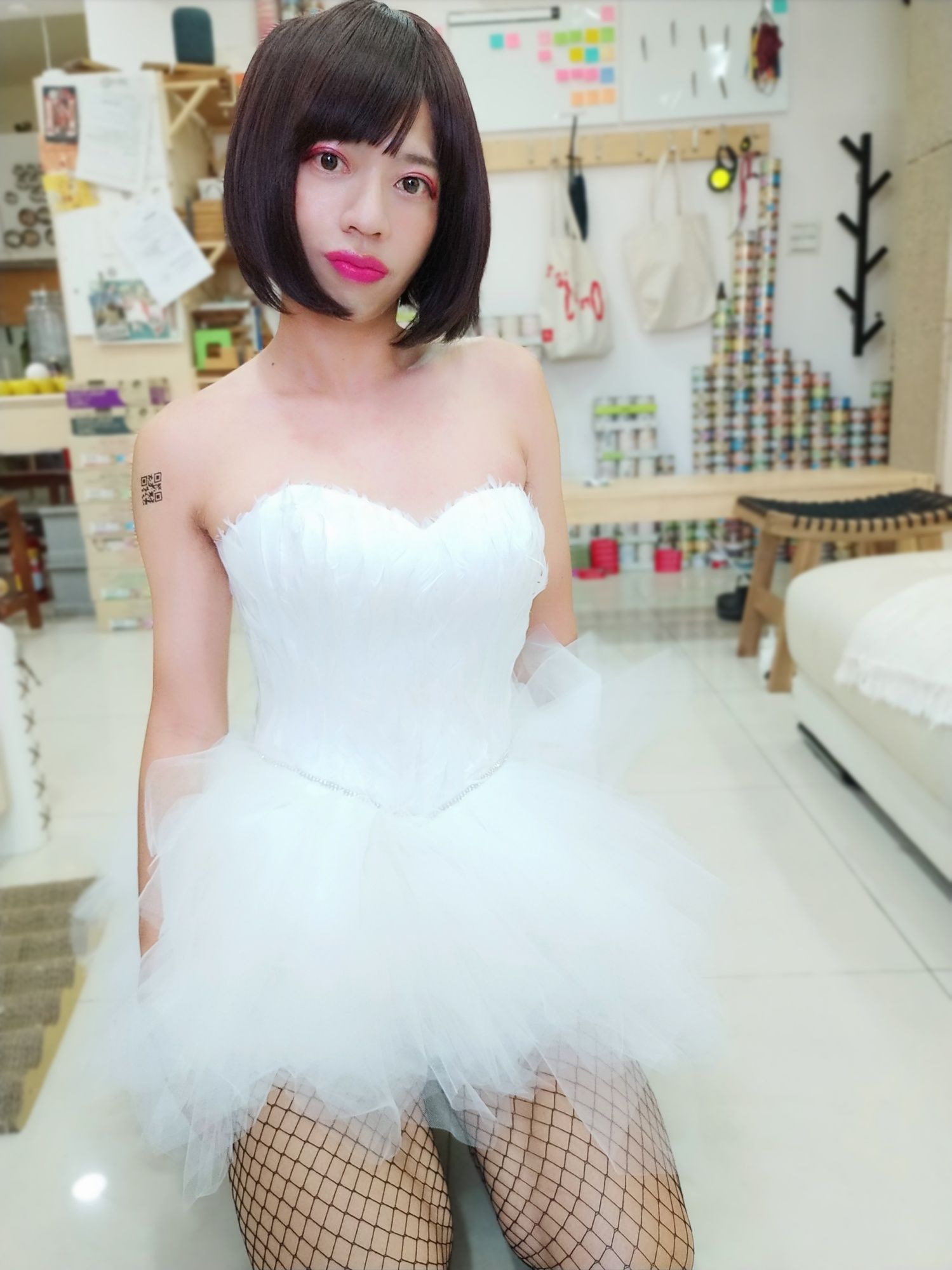 GojiraCindy's wedding dress #6
