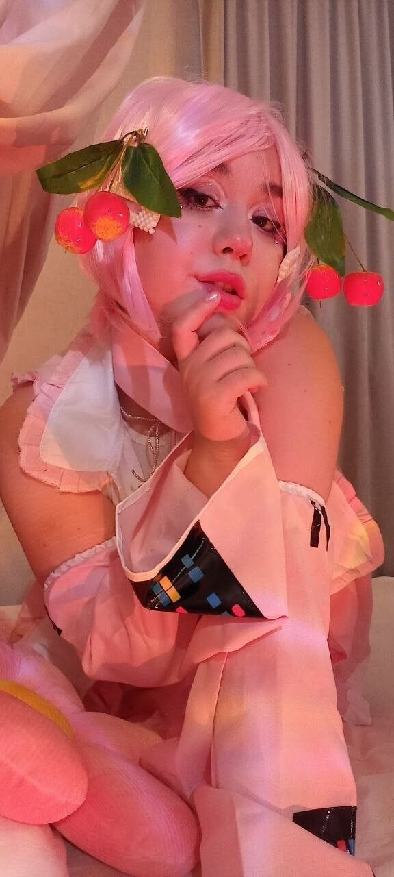 Lilly Free Photos #4