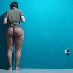 i always had a big ass that always attracted glances