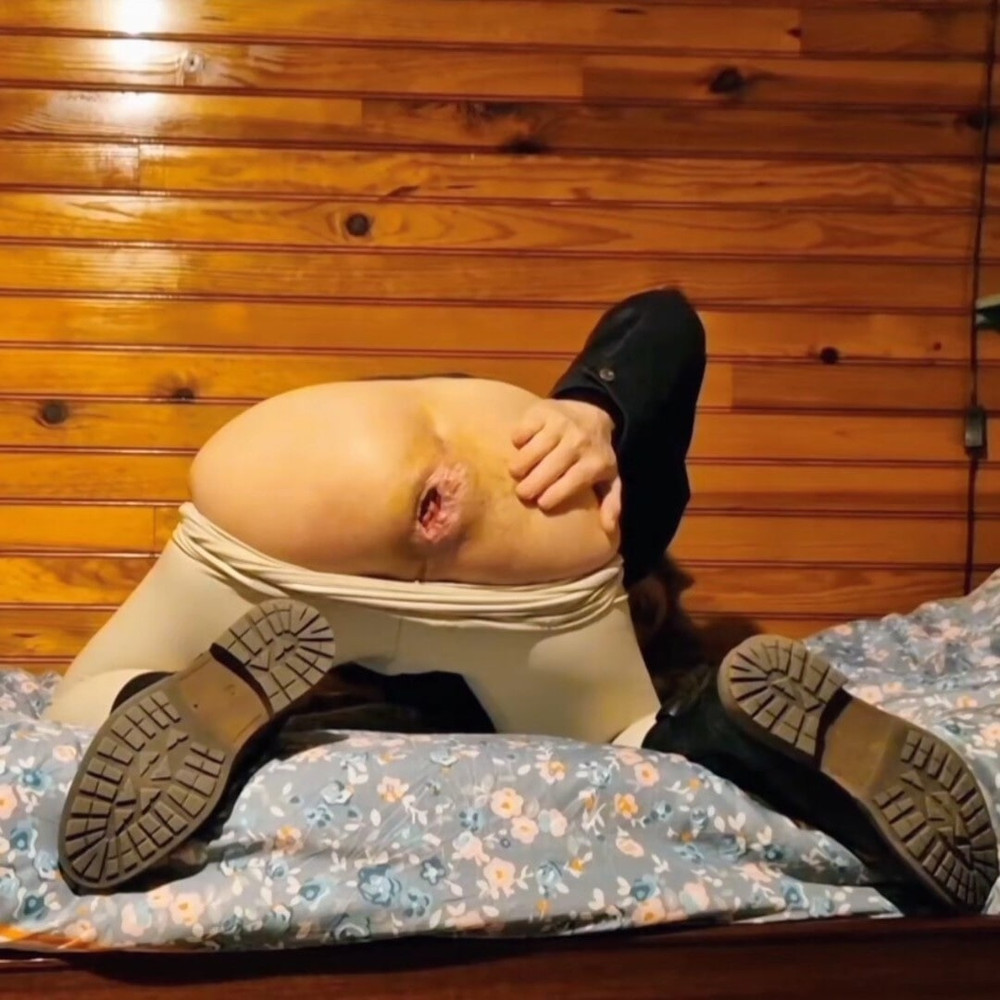 I Spread My Asshole and Fuck My Hungry Ass with a Big Dildo