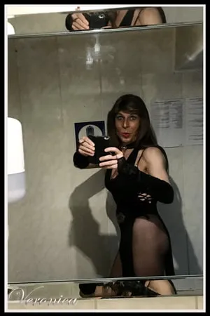 pretty sexy crossdresser         