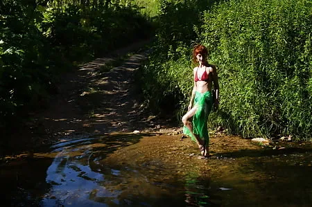 green shawl volga river         