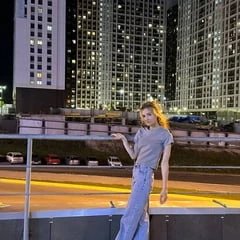Emily Free Photos