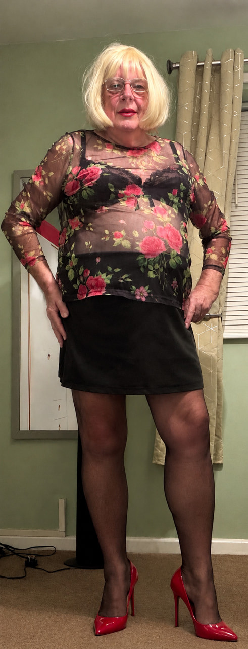leather look mini skirt
