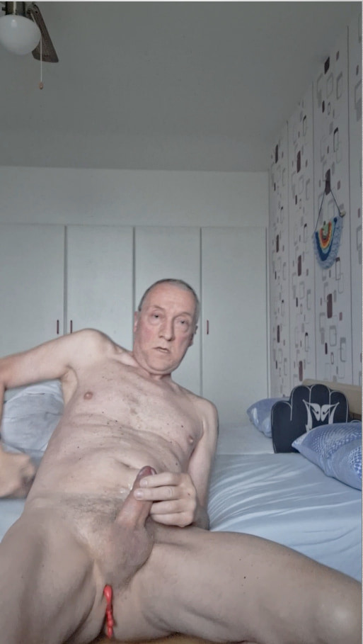 EXHIBITIONIST GRANDPA EXHIBITIONIST BEDROOM SEXSHOW CUMSHOT #21