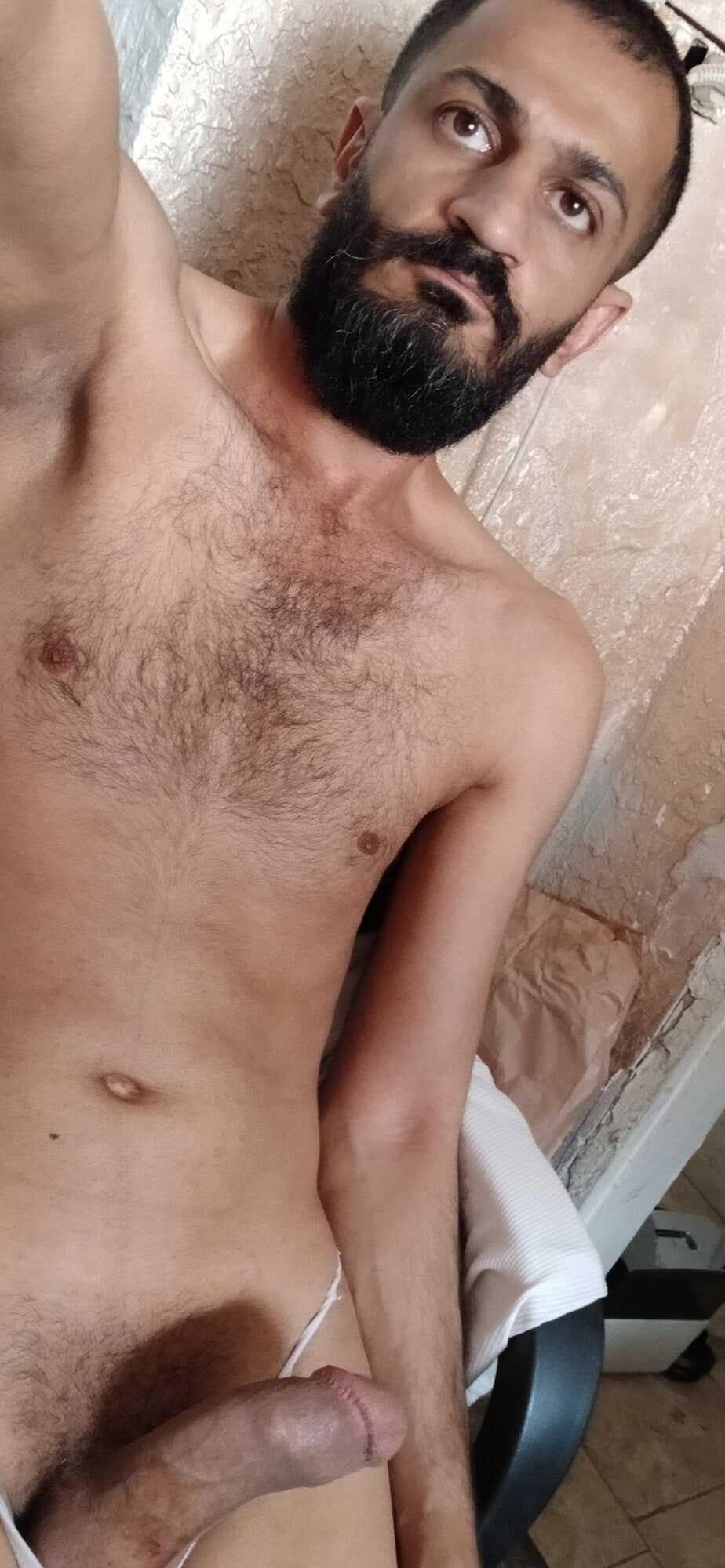 Gay Arab wearing g.sreng at work and taking some sexy pictur #33