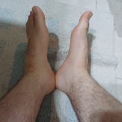 熱い足