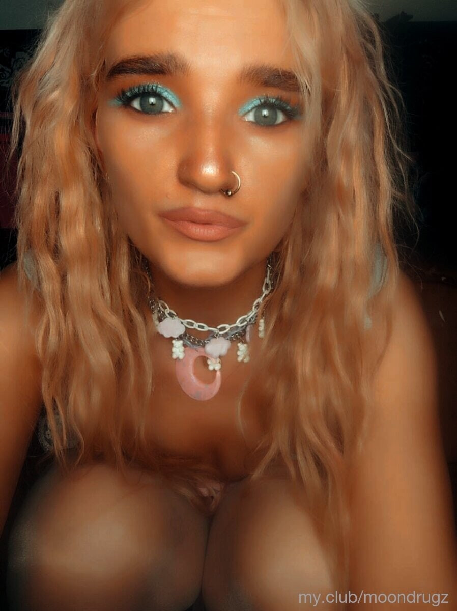 Slutty moon Free Photos #29