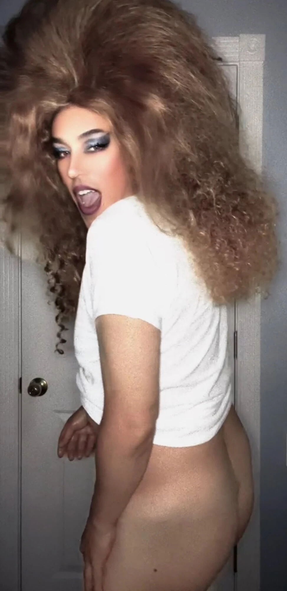 Shelly’s newest video stills  #6
