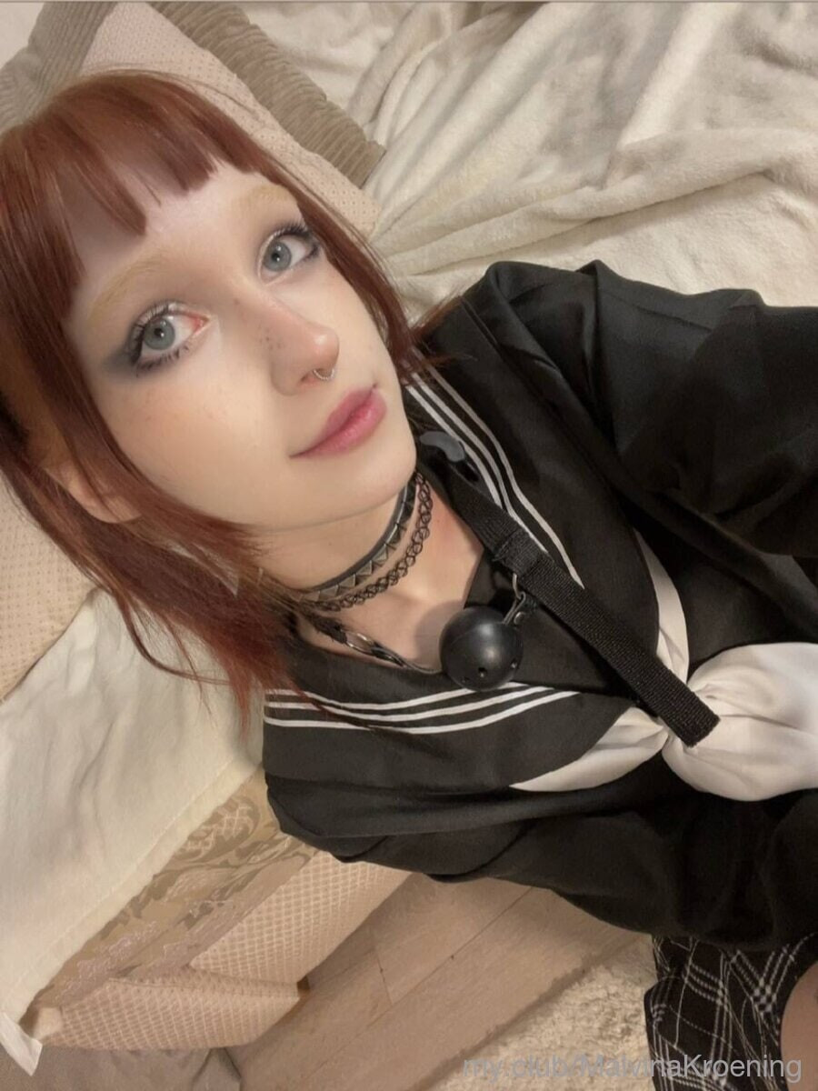 Molly Free Photos #10