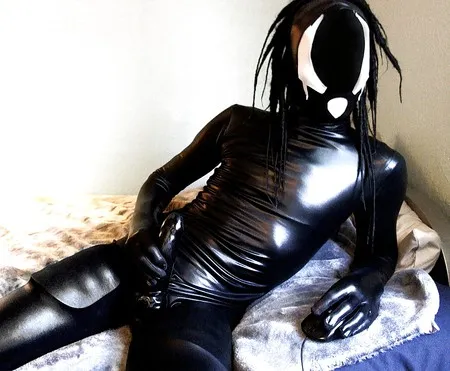 zentai creature        