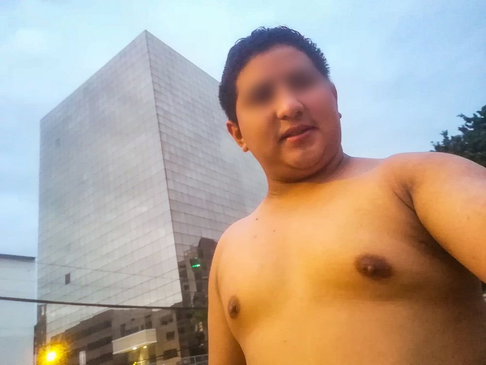 Yop sin Camiseta en las Calles 01 #24