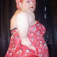 Raven&#039;s new nighty! 