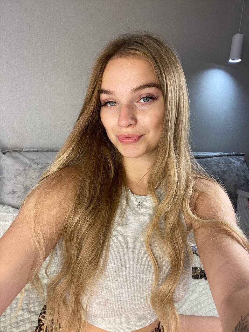 Alice  Free Photos #15